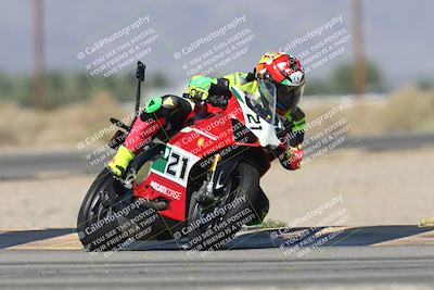 media/Oct-13-2025-Moto Forza (Mon) [[a66d839500]]/3-B Group/Session 3 (Turn 16)/